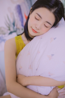 饥饿的阿姨